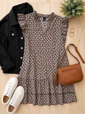 SHEIN Black and Cream Geometric Print Dress